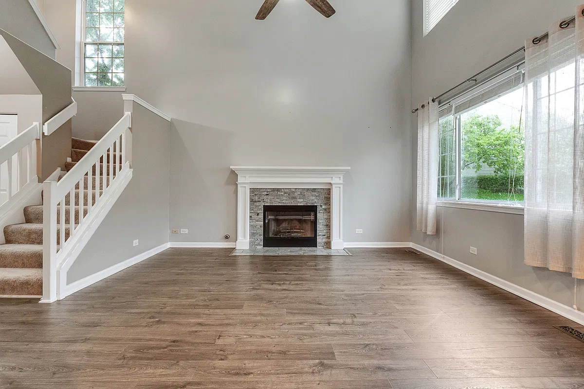 2 bed, 2.5 bath, 1466 sqft, $2,495 — Photo 2