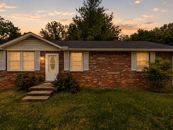 109 Phillips St, Charlotte, TN 37036