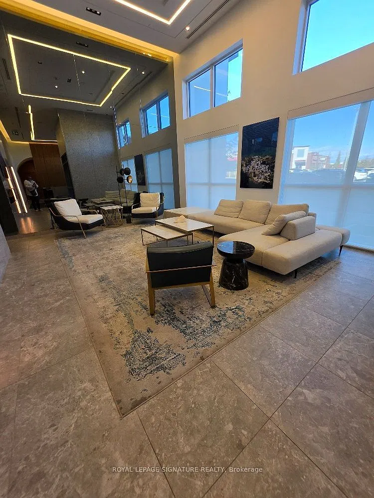 Dunwest Condo — Photo 3