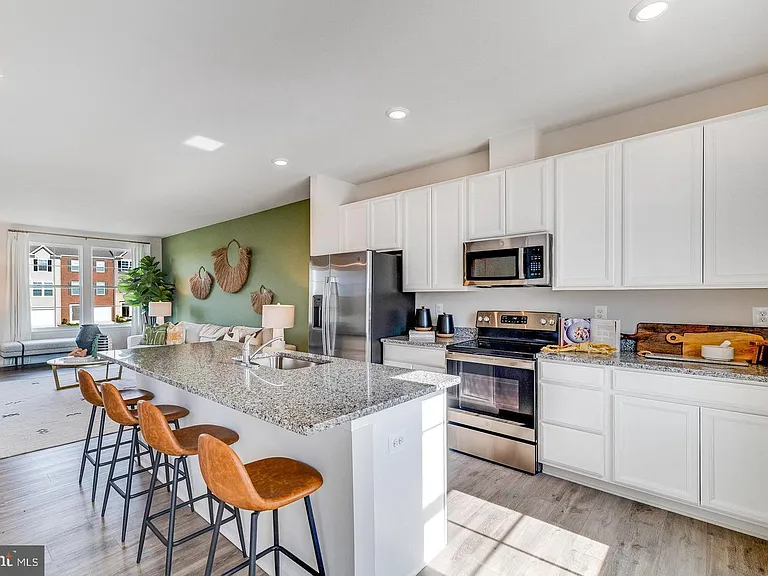 1344 Red Clover Ln — Photo 10