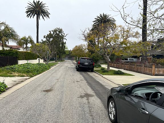 5th image of 2245 Superior Ave