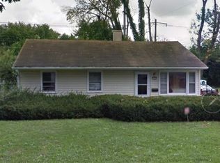 1318 Hedge Rd, Champaign, IL 61821