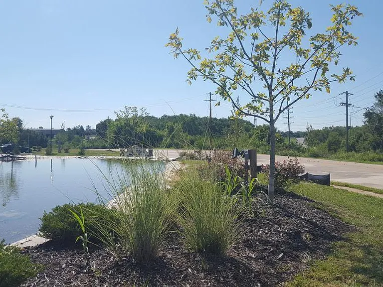 Villages at Lake Silvercote — Photo 15