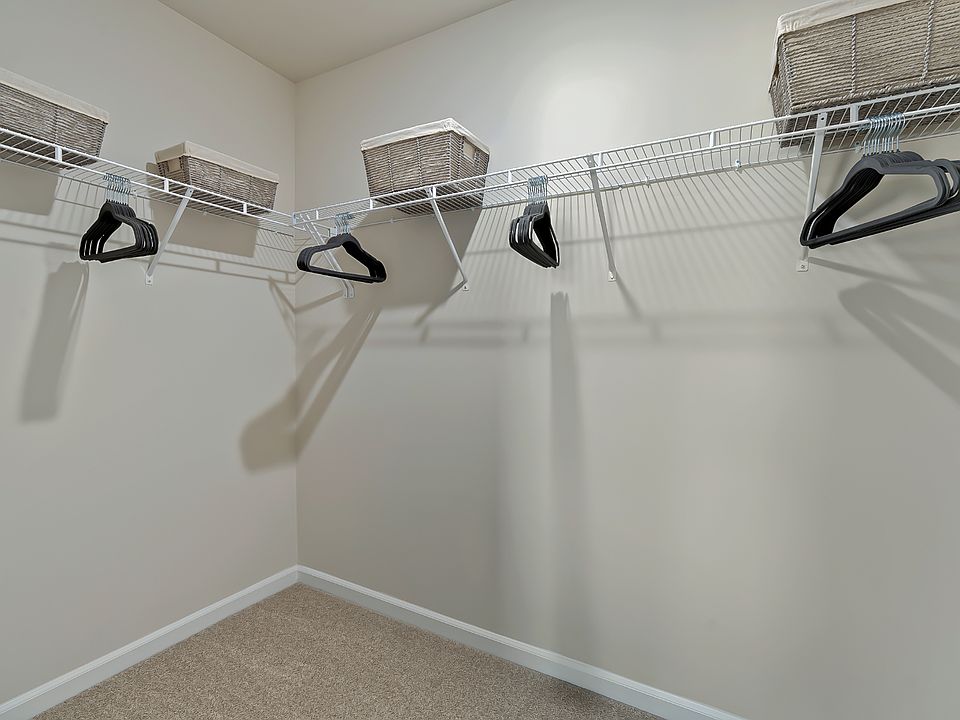RAL_CadenceMeadowsTownes_Lakewood_Closet_3729RosebushDr_Model.jpg