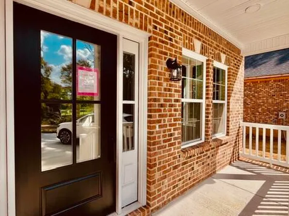 1123 Challenge Dr, Graham, NC 27253