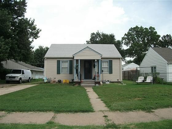 1st image of 813 Hancock Ave