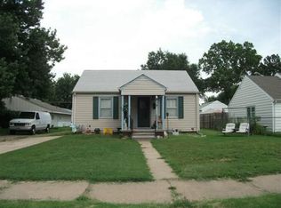 813 Hancock Ave, Salina, KS 67401