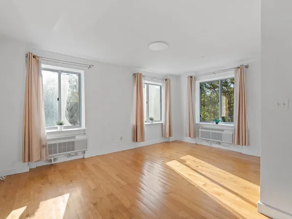 2360 Amsterdam Avenue image 14 of 17