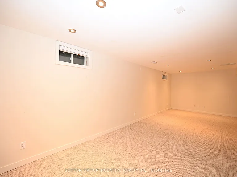 14 Brown Wood Dr — Photo 27