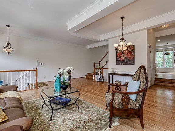 5th image of 6146 Manchester Park Cir