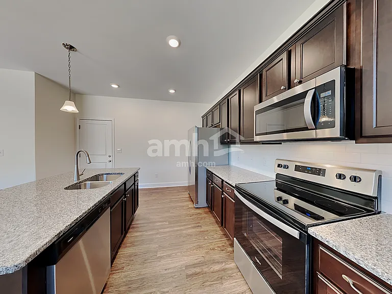 5420 Lake Water Ct — Photo 4