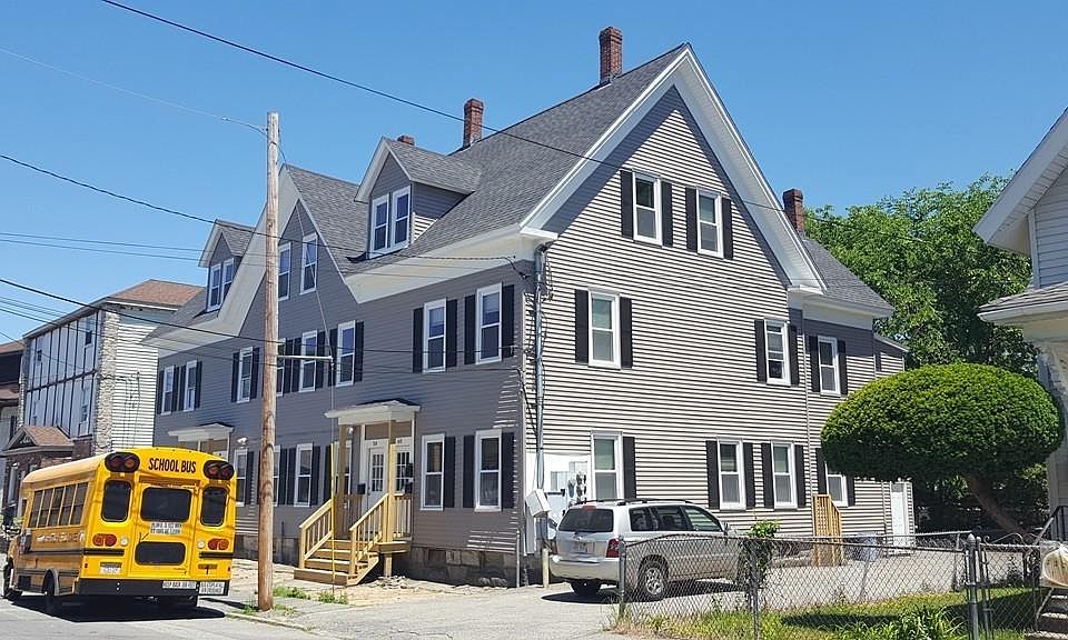 2nd image of 56 Queen St #1