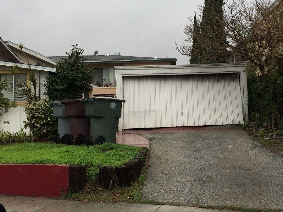 2nd image of 237 N Chevy Chase Dr