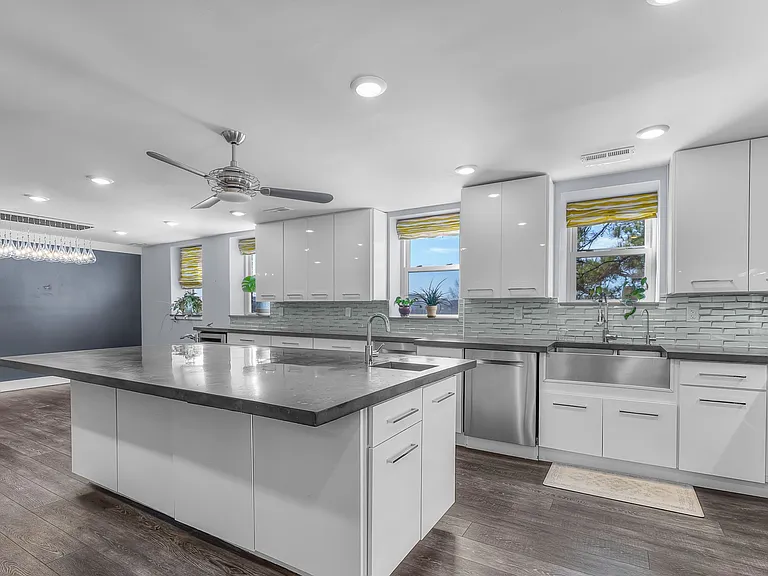 1915 Colonial Ave #6 — Photo 14