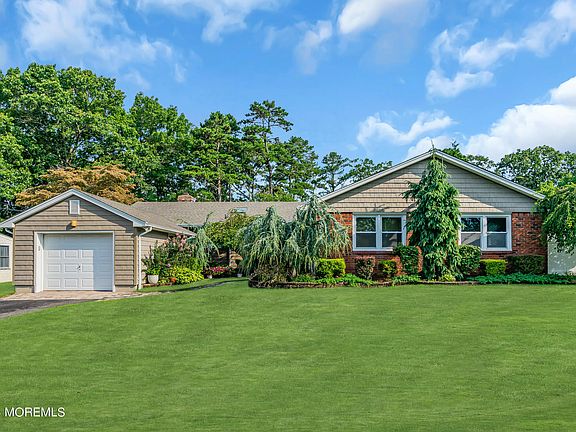 4th image of 88 Friendship Lane