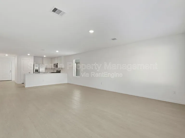 253 Douglas Hills Dr — Photo 6