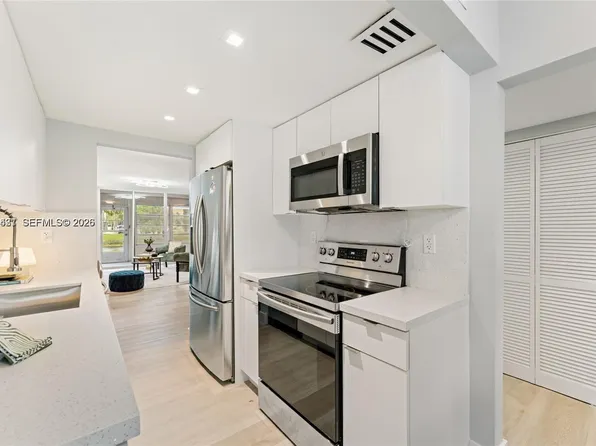 3141 NW 47th Ter APT 121, Fort Lauderdale, FL 33319