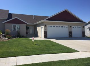 3914 Montreal St, Bismarck, ND 58503