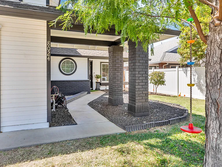 8024 Caymus Dr — Photo 57