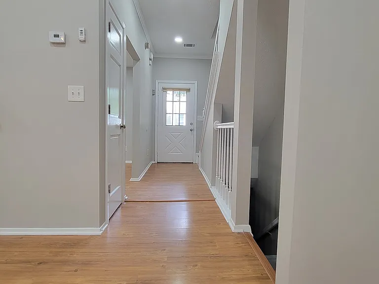 501 Wedgewood Way NE — Photo 10