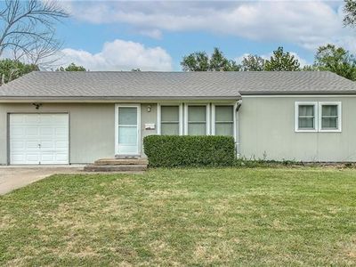 8605 Booth Ave, Raytown, MO, 64138