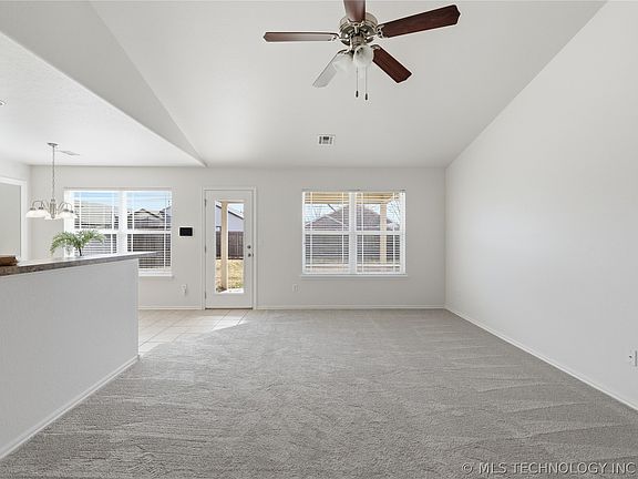 5th image of 11013 N 147th East Ave