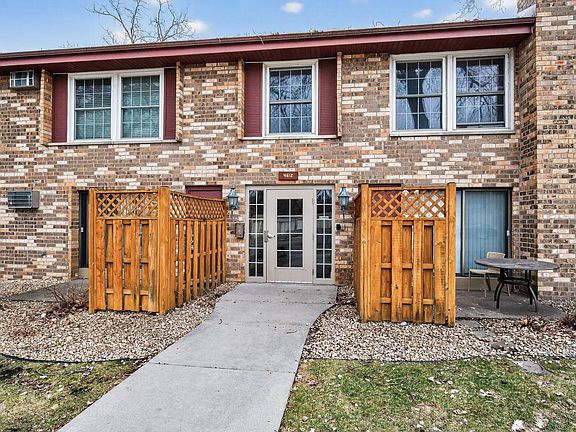 2nd image of 4612 Cedar Lake Rd S APT 4