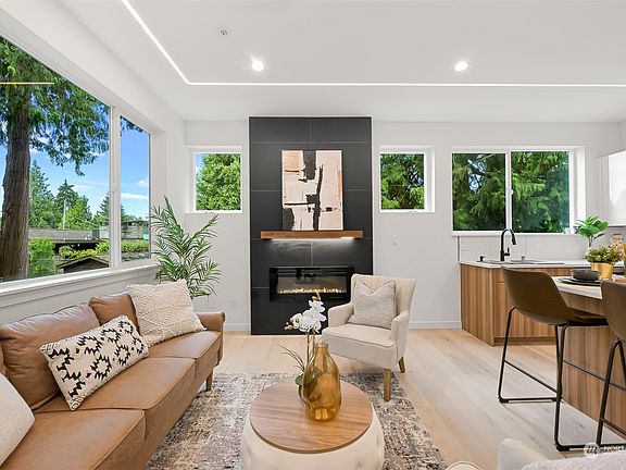5th image of 3851 NE 88th Street #B