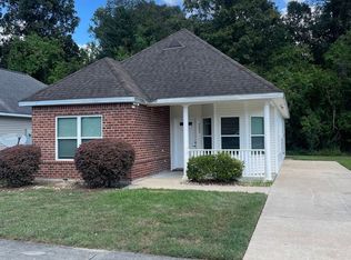 9082 Cedar Ct, Baton Rouge, LA 70812