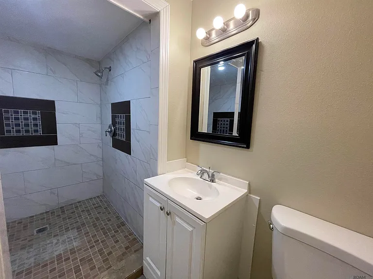331 E Bolivar Dr — Photo 18