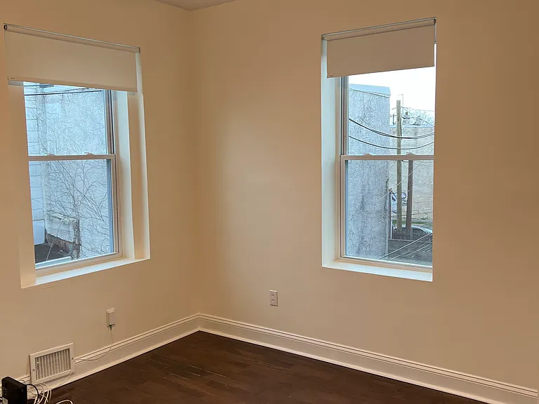 153 N Lindenwood St — Photo 23