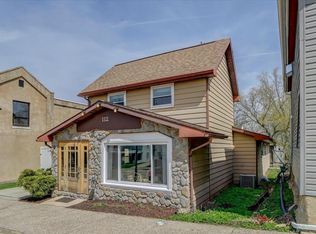 112 E Main St, Cambridge, WI 53523