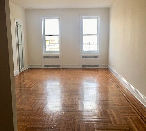 3rd image of 40 Shore Blvd APT 6G