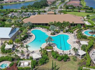 5484 Lampiasi St, Sarasota, FL 34238