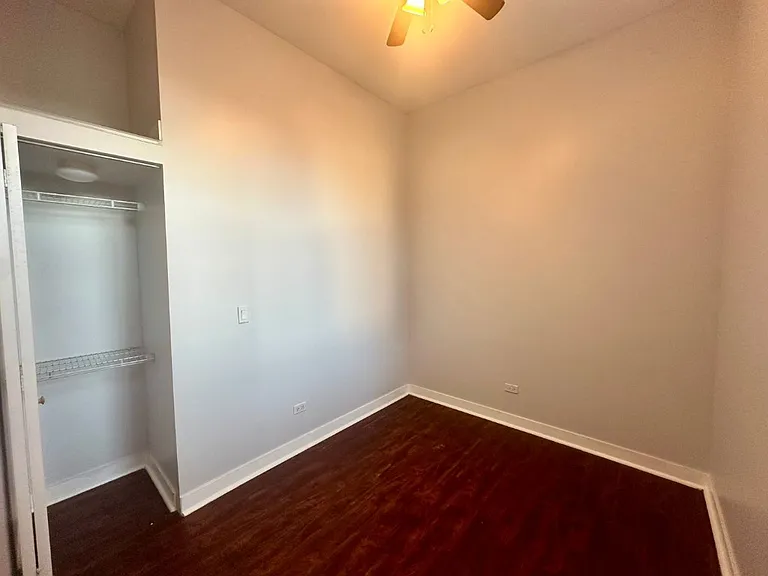 2942 W Montrose Ave #2944-1 — Photo 7