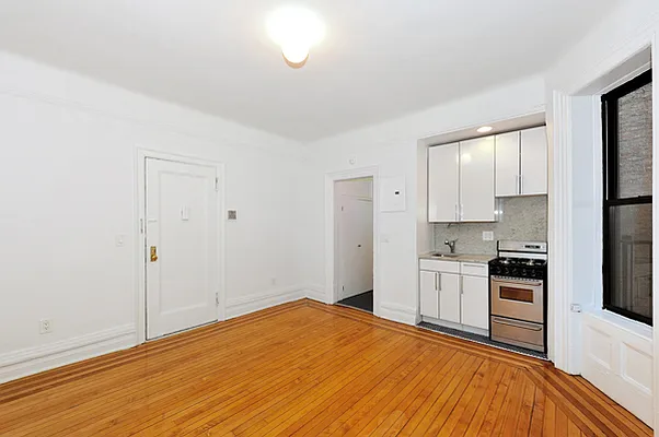 Rented by Aether Property Group | media 16