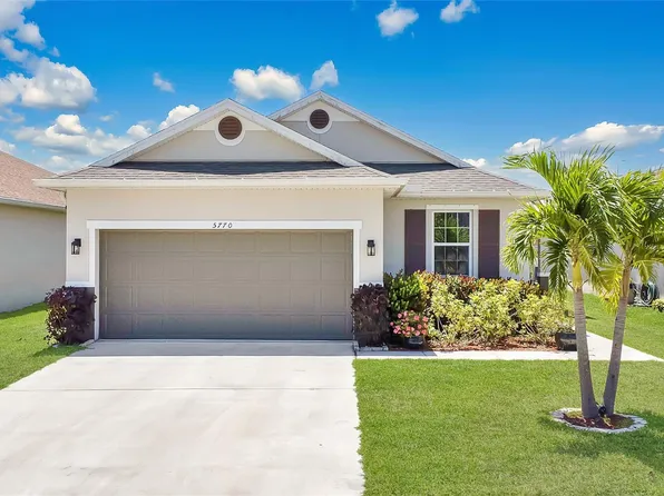 5770 NW Pine Trail Circle, Port St Lucie, FL 34983