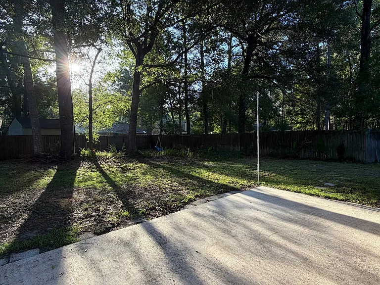 107 Pineneedle Cir — Photo 37