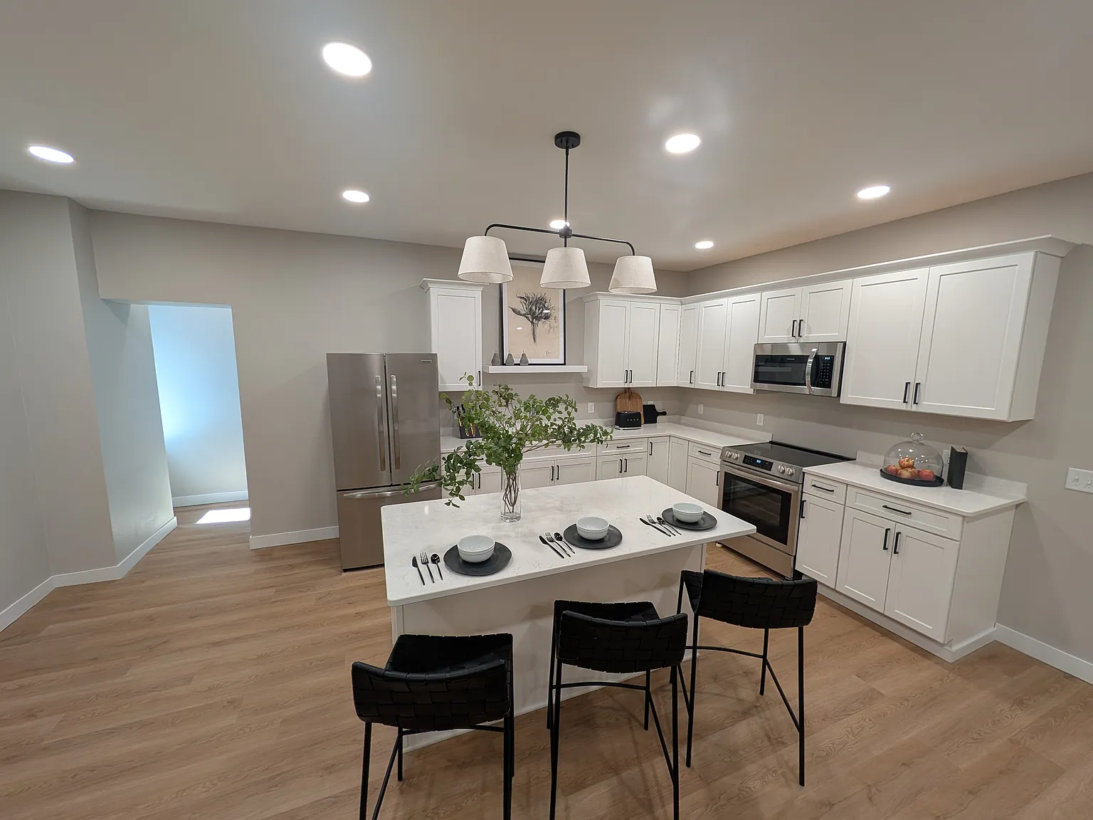 2 bed, 1166 sqft, $1,450 — Photo 3