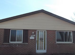 5975 Troy St, Taylor, MI 48180