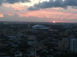 92 SW 3rd St APT 4108, Miami, FL 33130