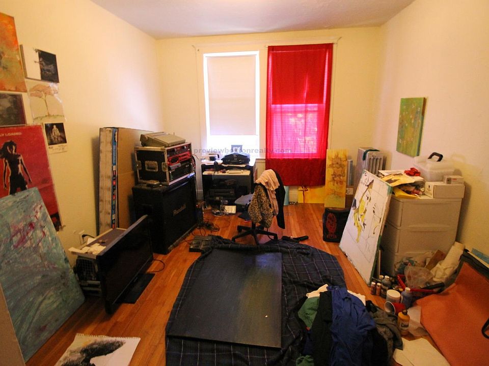 2nd image of 1626 Commonwealth Ave #Lfc18