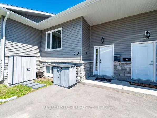 623 Nelson St, Pembroke, ON K8A 3P3