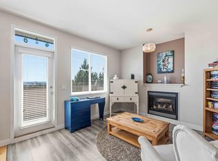 5666 149a St, Surrey, BC V3S8X1