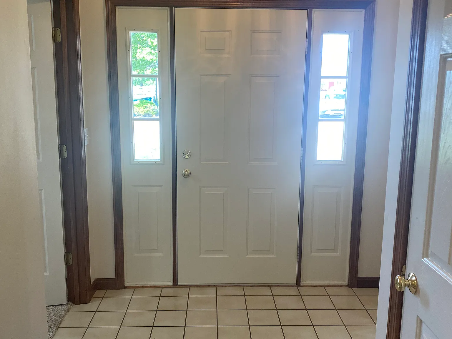 3 bed, 1400 sqft, $1,850 — Photo 1
