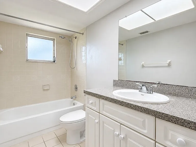 3603 SE 9th Pl — Photo 10