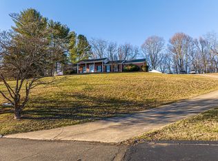 15095 Lowry Hills Rd, Bristol, VA 24202