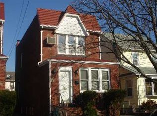 8949 215th St, Queens Village, NY 11427