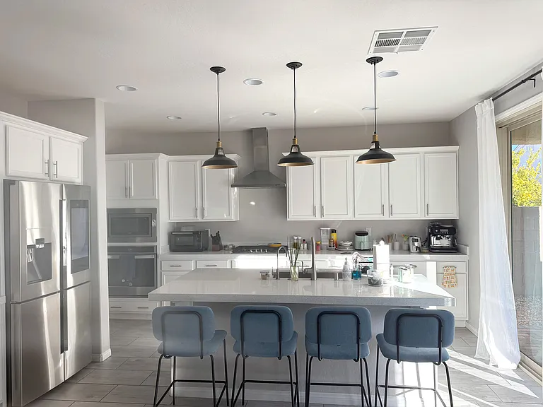 237 Zenobia Ct — Photo 6