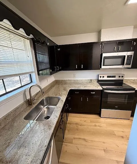 735 E 7th Ave #D — Photo 5